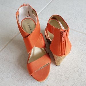 Audrey brooke, 8.5, orange wedges